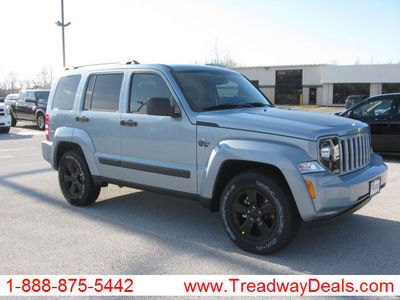 jeep liberty 2012 winter chill suv artic gasoline 6 cylinders 4 wheel drive automatic 45840