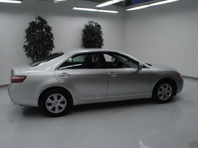 toyota camry 2009 silver sedan le gasoline 4 cylinders front wheel drive automatic 91731