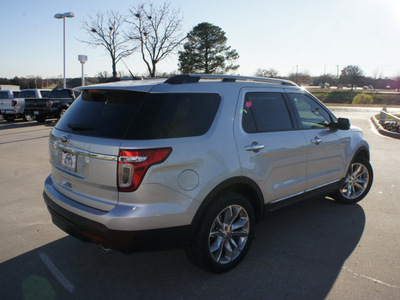 ford explorer 2012 silver suv limited gasoline 6 cylinders 2 wheel drive shiftable automatic 76205