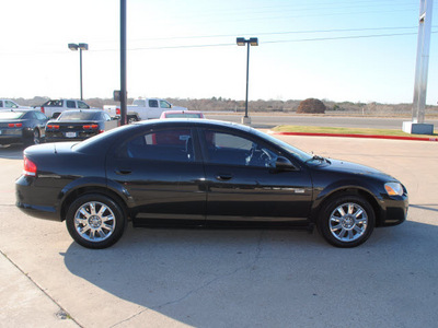 chrysler sebring 2006 black sedan gasoline 4 cylinders front wheel drive automatic 76087