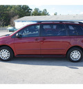 toyota sienna 2008 dk  red van gasoline 6 cylinders front wheel drive 5 speed automatic 77388