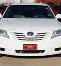 toyota camry 2009 white sedan le gasoline 4 cylinders front wheel drive automatic 75228