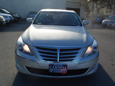 hyundai genesis 2012 lt  gray sedan 4 6l v8 gasoline 8 cylinders rear wheel drive automatic 94010