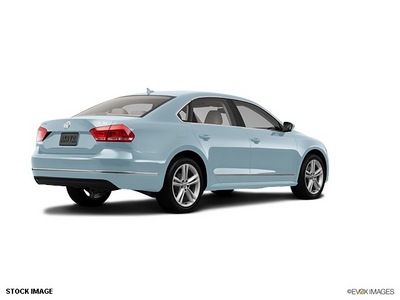 volkswagen passat 2012 lt  blue sedan tdi sel premium diesel 4 cylinders front wheel drive 6 speed automatic 56001