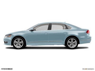 volkswagen passat 2012 lt  blue sedan tdi sel premium diesel 4 cylinders front wheel drive 6 speed automatic 56001