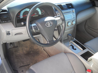 toyota camry 2009 silver sedan gasoline 4 cylinders front wheel drive automatic 79925