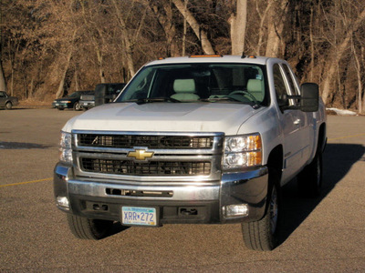 chevrolet silverado 2500hd 2008 white pickup truck ext ltz z71 4x4 diesel 8 cylinders 4 wheel drive automatic 55318