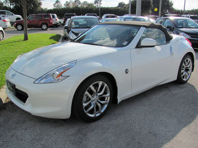 nissan 370z 2012 white gasoline 6 cylinders rear wheel drive automatic 33884