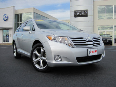 toyota venza 2009 silver wagon awd v6 gasoline 6 cylinders all whee drive automatic 46410