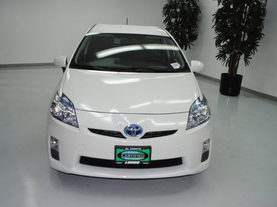 toyota prius 2010 white hybrid 4 cylinders front wheel drive automatic 91731