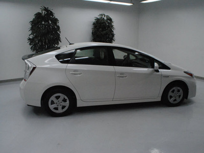 toyota prius 2010 white hybrid 4 cylinders front wheel drive automatic 91731