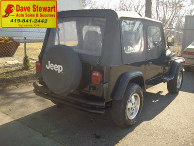 jeep wrangler 1993 black suv s gasoline 4 cylinders 4 wheel drive 5 speed manual 43560
