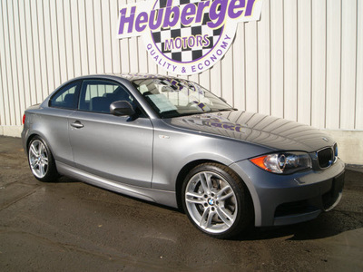 bmw 1 series 2010 space gray coupe 135i gasoline 6 cylinders rear wheel drive 6 speed manual 80905