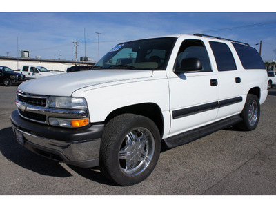 chevrolet suburban 2004 white suv 1500 ls gasoline 8 cylinders rear wheel drive automatic 95678