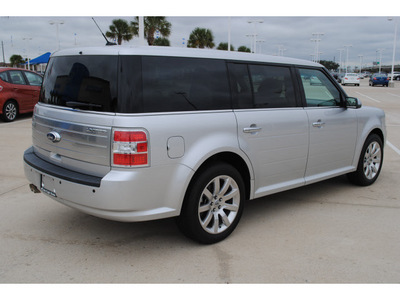 ford flex 2011 silver limited gasoline 6 cylinders front wheel drive automatic with overdrive 77065