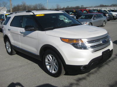 ford explorer 2012 white suv xlt gasoline 6 cylinders 2 wheel drive 6 speed automatic 62863
