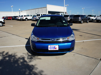 ford focus 2011 blue sedan s gasoline 4 cylinders front wheel drive automatic with overdrive 76108