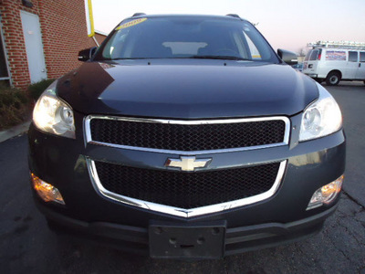 chevrolet traverse 2009 dk  gray suv lt gasoline 6 cylinders all whee drive automatic 60007