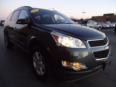 chevrolet traverse 2009 dk  gray suv lt gasoline 6 cylinders all whee drive automatic 60007