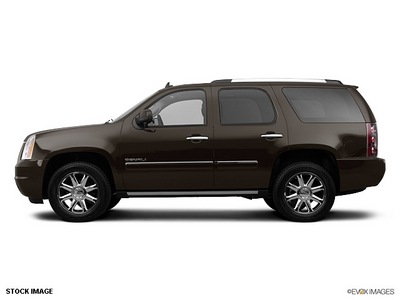 gmc yukon 2012 brown suv denali flex fuel 8 cylinders all whee drive 6 speed automatic 98632