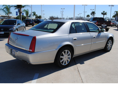 cadillac dts 2008 silver sedan gasoline 8 cylinders front wheel drive automatic 77065