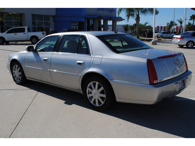 cadillac dts 2008 silver sedan gasoline 8 cylinders front wheel drive automatic 77065