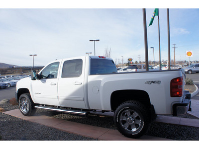 gmc sierra 2500hd 2010 silver slt diesel 8 cylinders 4 wheel drive automatic with overdrive 99352