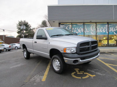 dodge ram 2500 2004 silver pickup truck st gasoline 8 cylinders 4 wheel drive automatic 13502