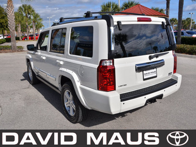 jeep commander 2010 white suv limited gasoline 8 cylinders 2 wheel drive automatic 32771