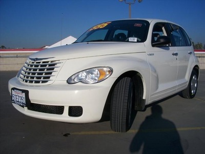 chrysler pt cruiser 2006 off white wagon gasoline 4 cylinders front wheel drive automatic 90241