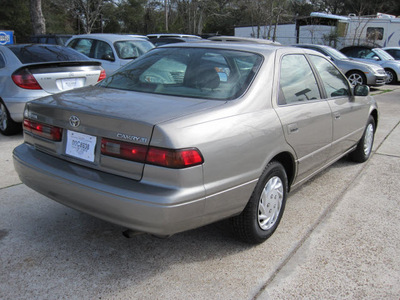 toyota camry 1997 beige sedan le gasoline 4 cylinders front wheel drive automatic 77379