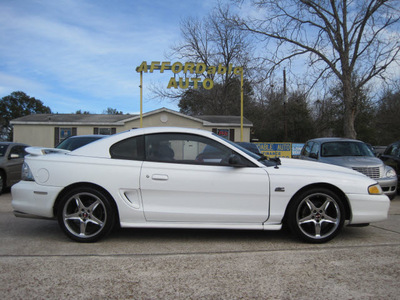 ford mustang 1995 white coupe gt gasoline 8 cylinders rear wheel drive automatic 77379