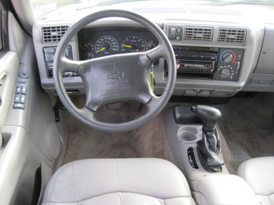 chevrolet blazer 1997 white suv lt gasoline v6 4 wheel drive automatic 77379