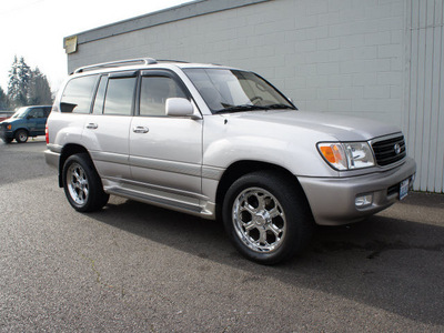 toyota land cruiser 2002 gray suv gasoline 8 cylinders 4 wheel drive automatic with overdrive 98371