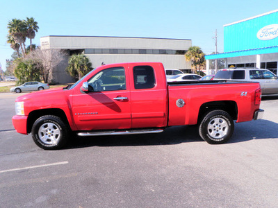 chevrolet silverado 1500 2007 red lt1 gasoline 8 cylinders 4 wheel drive automatic 32401