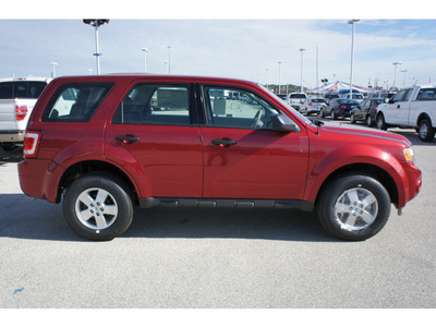 ford escape 2012 red suv xls gasoline 4 cylinders front wheel drive automatic 77388