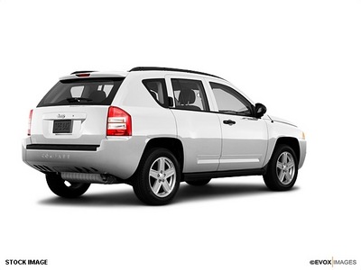 jeep compass 2010 sport gasoline 4 cylinders 2 wheel drive automatic 33021