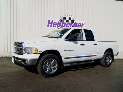 dodge ram pickup 1500 2005 bright white laramie 8 cylinders 4 wheel drive automatic 80905