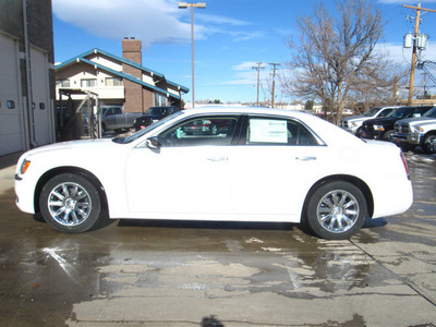 chrysler 300 2012 off white sedan limited gasoline 6 cylinders rear wheel drive automatic 80301