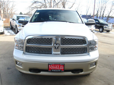 ram ram pickup 1500 2012 white laramie longhorn gasoline 8 cylinders 4 wheel drive automatic 80301