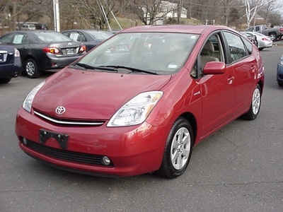toyota prius 2008 red hatchback standard hybrid 4 cylinders front wheel drive cont  variable trans  06019