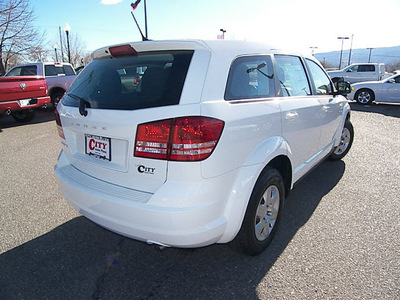 dodge journey 2012 white american value gasoline 4 cylinders front wheel drive 81212