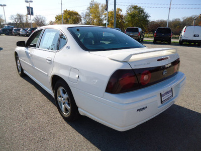 chevrolet impala 2004 white sedan ls gasoline 6 cylinders front wheel drive automatic 60007