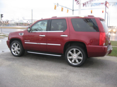 cadillac escalade 2011 red suv luxury flex fuel 8 cylinders all whee drive automatic 45840