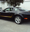 ford mustang 2009 black coupe gt gasoline 8 cylinders rear wheel drive 5 speed manual 32901