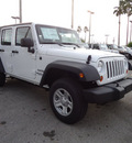 jeep wrangler unlimited 2012 white suv sport gasoline 6 cylinders 4 wheel drive automatic 33157