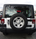 jeep wrangler unlimited 2012 white suv sport gasoline 6 cylinders 4 wheel drive automatic 33157