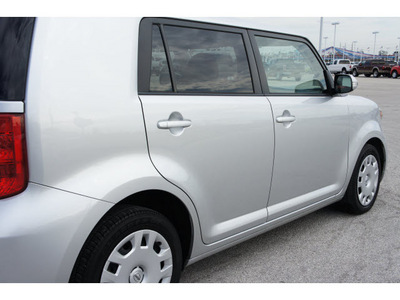 scion xb 2009 silver wagon gasoline 4 cylinders front wheel drive automatic 77388