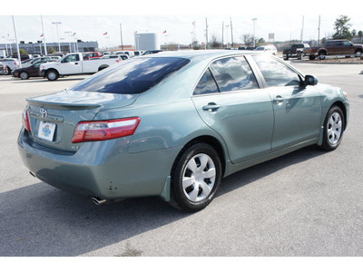 toyota camry 2007 lt  green sedan xle v6 gasoline 6 cylinders front wheel drive automatic 77388