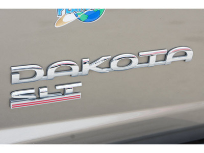 dodge dakota 2007 beige pickup truck slt flex fuel 8 cylinders rear wheel drive automatic 77388